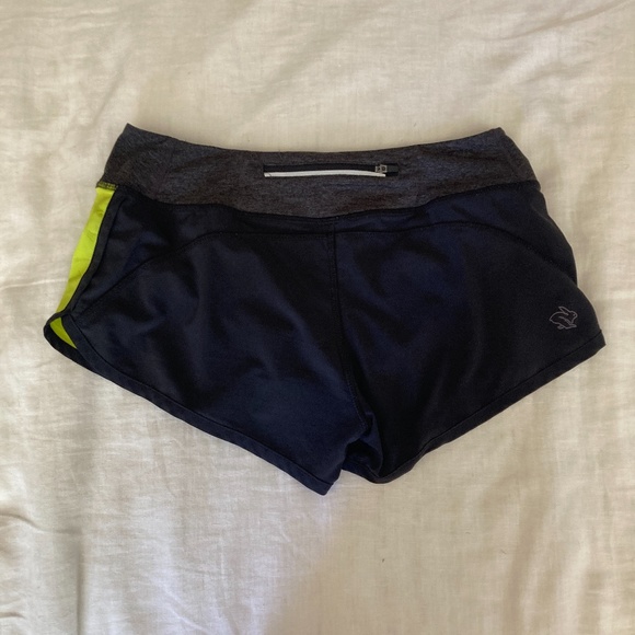 Rabbit X Hoka One One Running Shorts - Medium - Picture 6 of 8